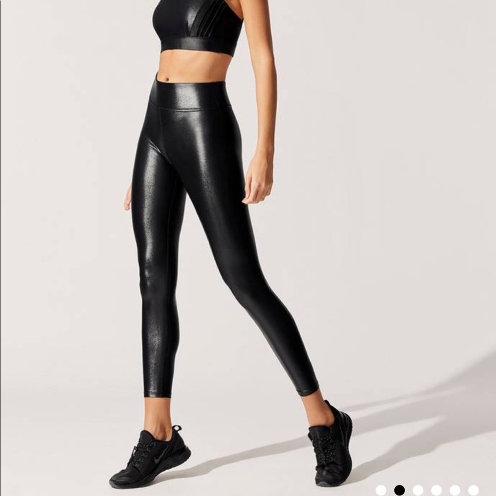 Carbon 38 Takara Black Liquid Legging Sz M